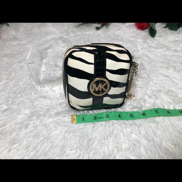 Michael Kors - Picture 3 of 8